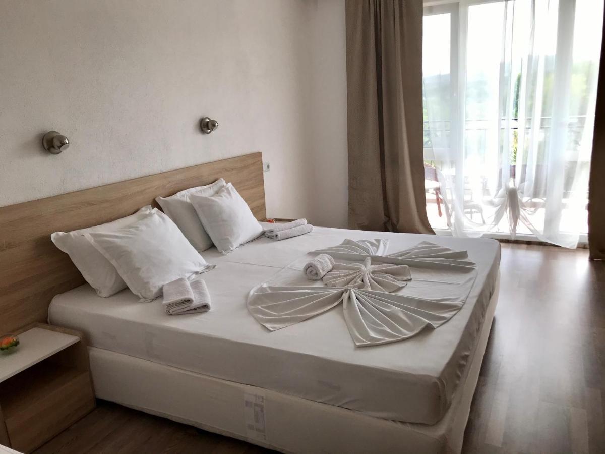 Ancient well Hotel Sozopol Buitenkant foto