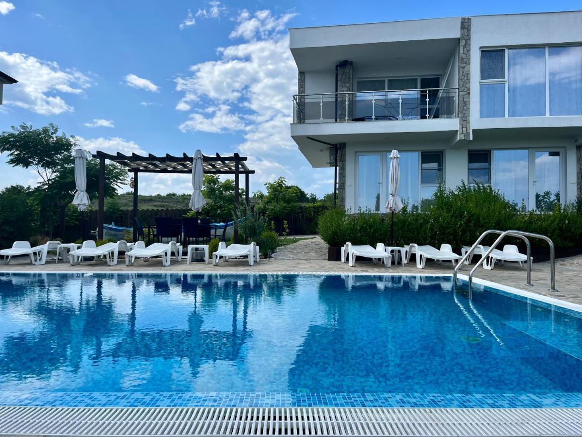 Ancient well Hotel Sozopol Buitenkant foto