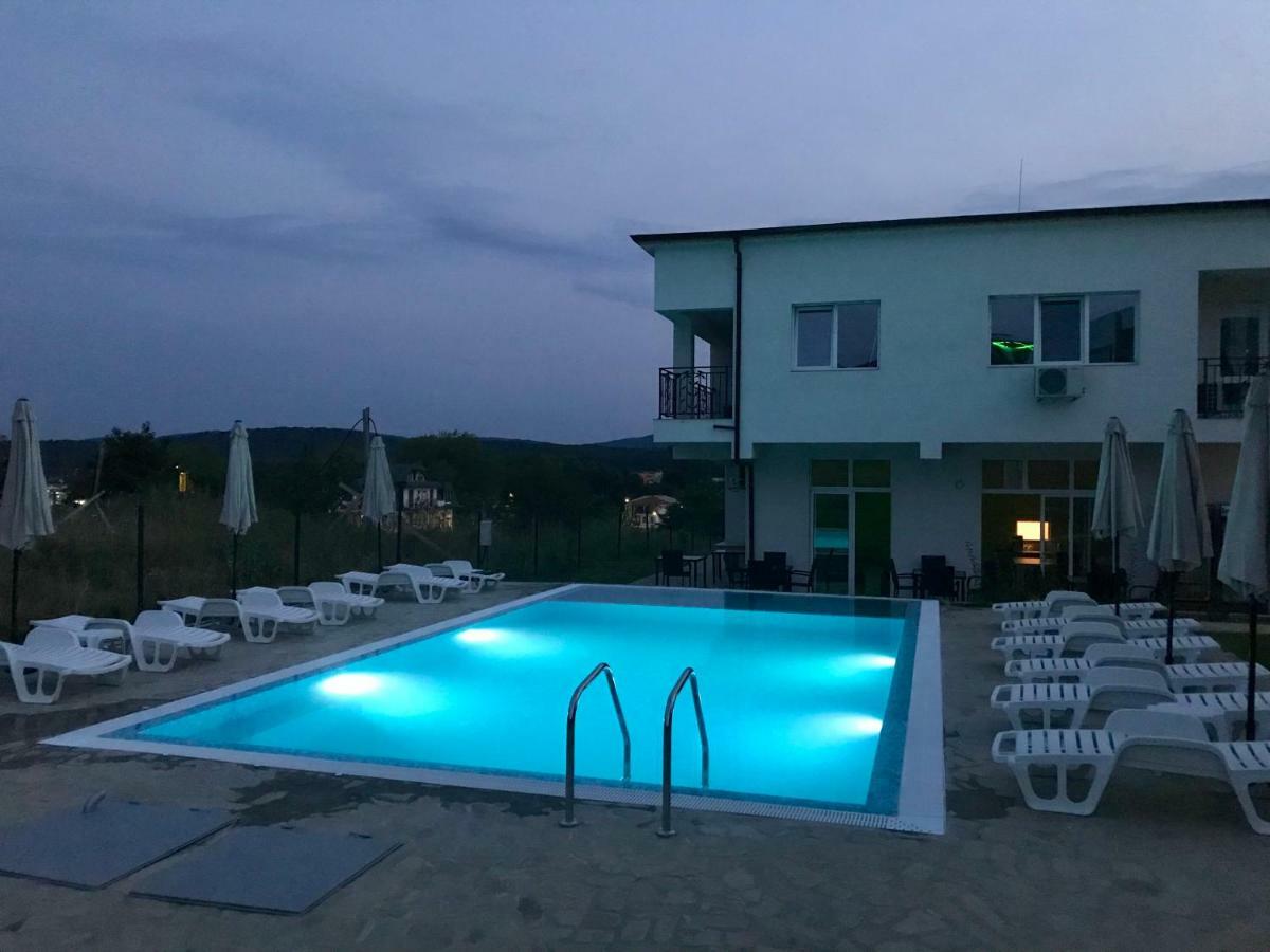 Ancient well Hotel Sozopol Buitenkant foto